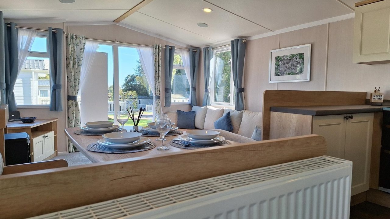2 bedroom Static Home For Sale