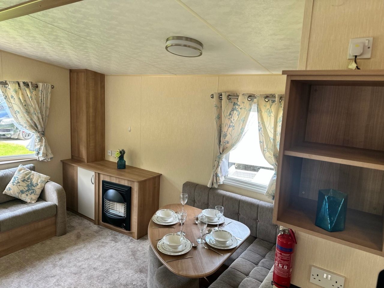 2 bedroom Static Home For Sale