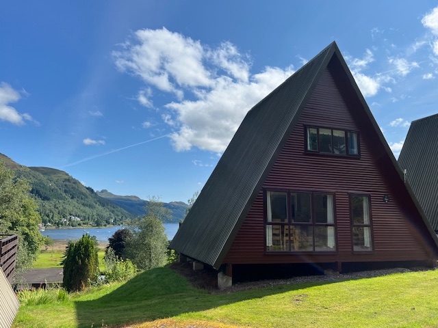 3 bedroom Lodge For Sale
