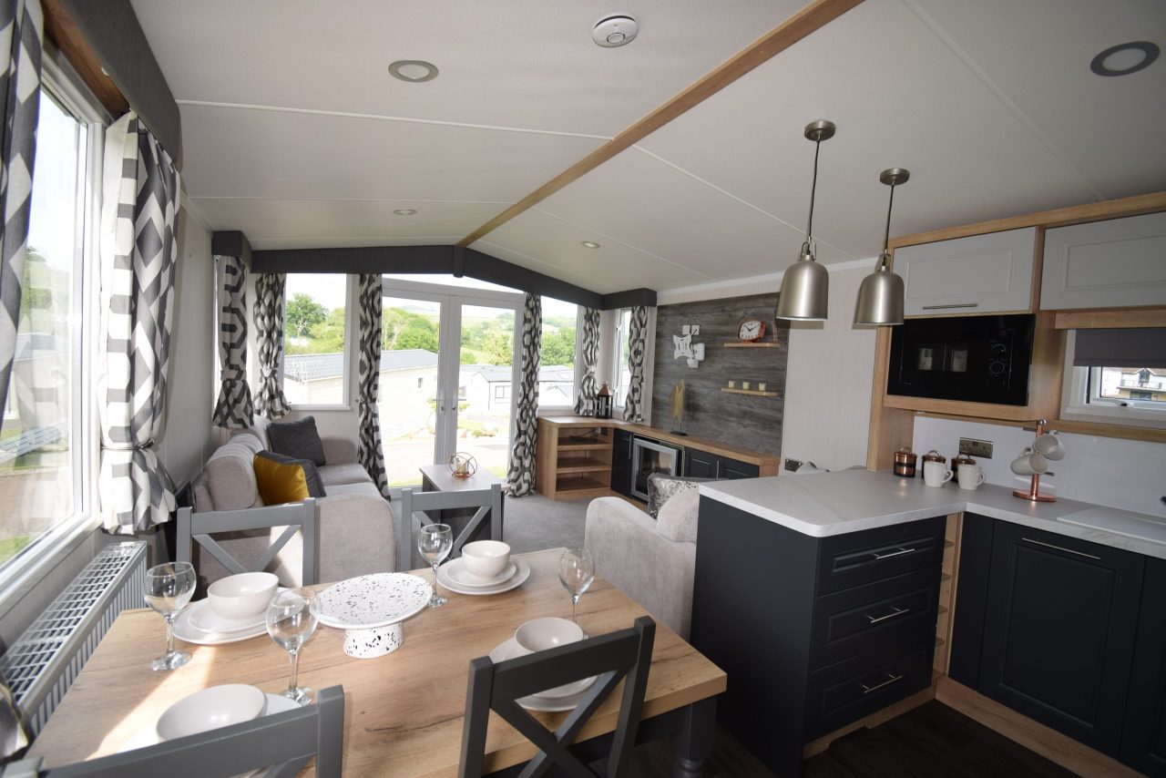 2 bedroom Static Home For Sale