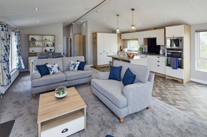 2 bedroom Lodge For Sale