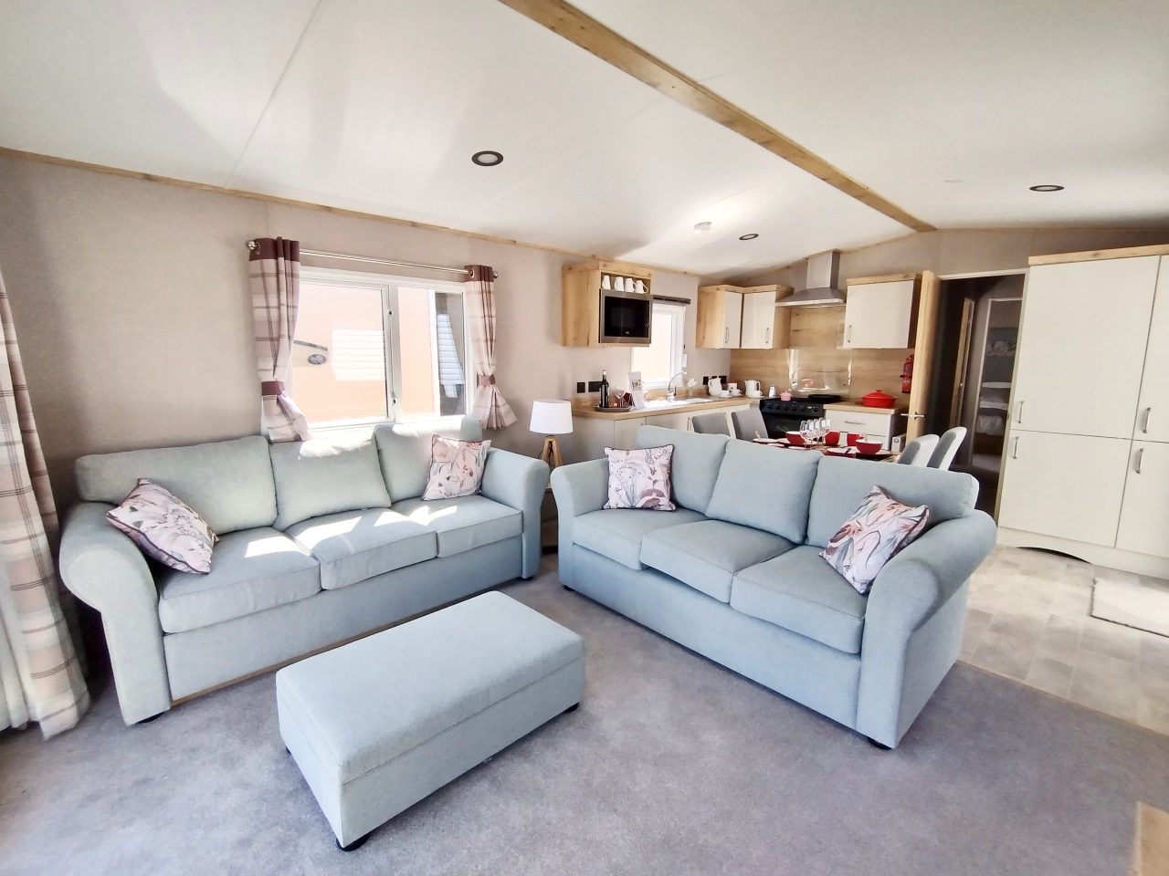 2 bedroom Static Home For Sale
