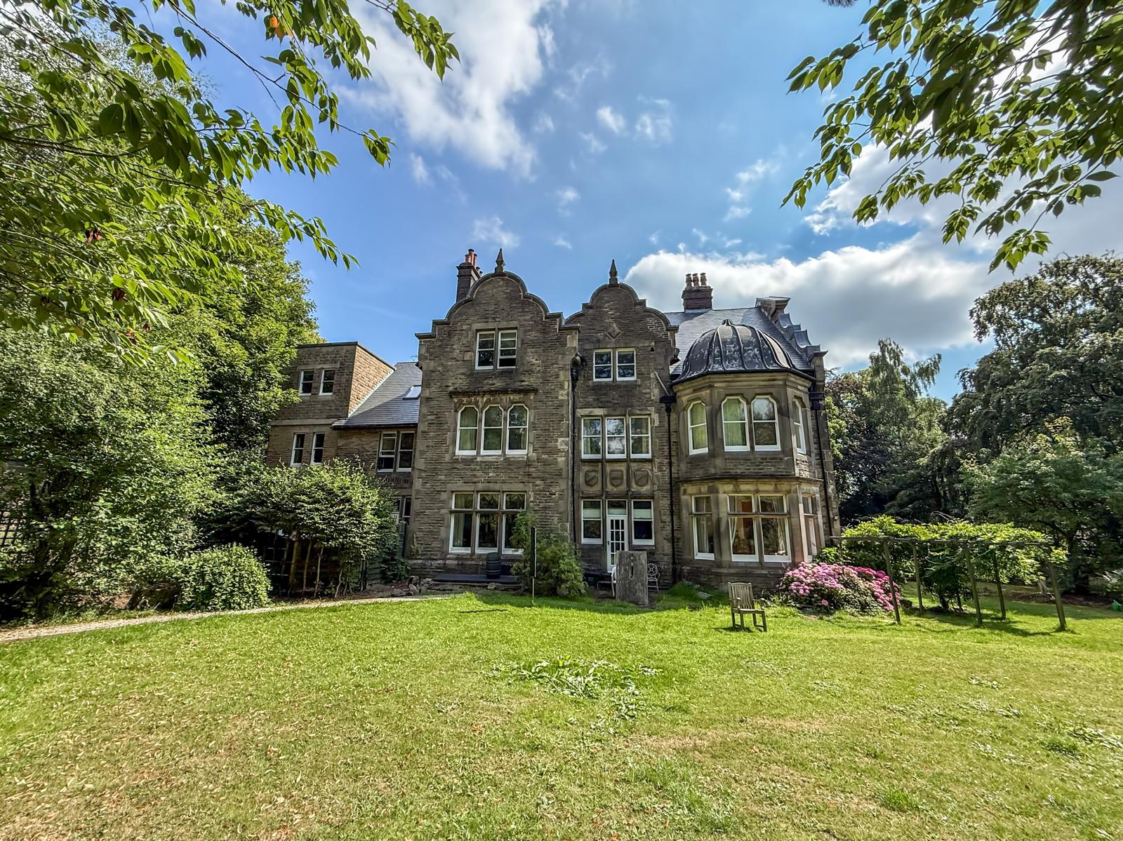Buxton, Derbyshire, SK17