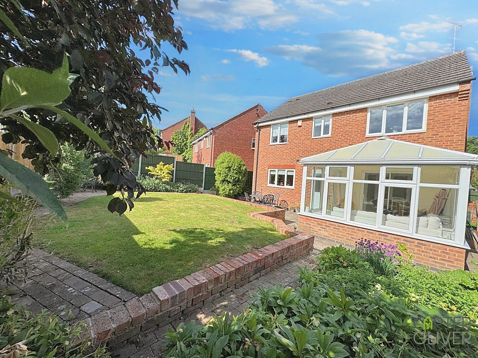 4 bedroom Detached house Under Offer