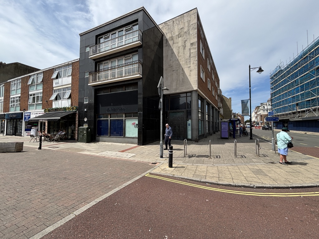  Property To Let