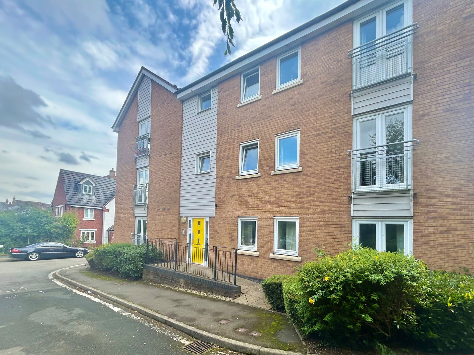 1 bedroom Flat Under Offer