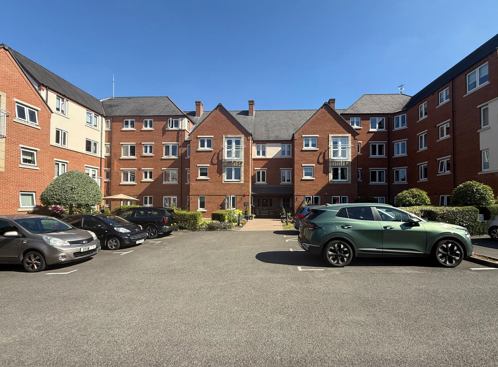 1 bedroom  Under Offer