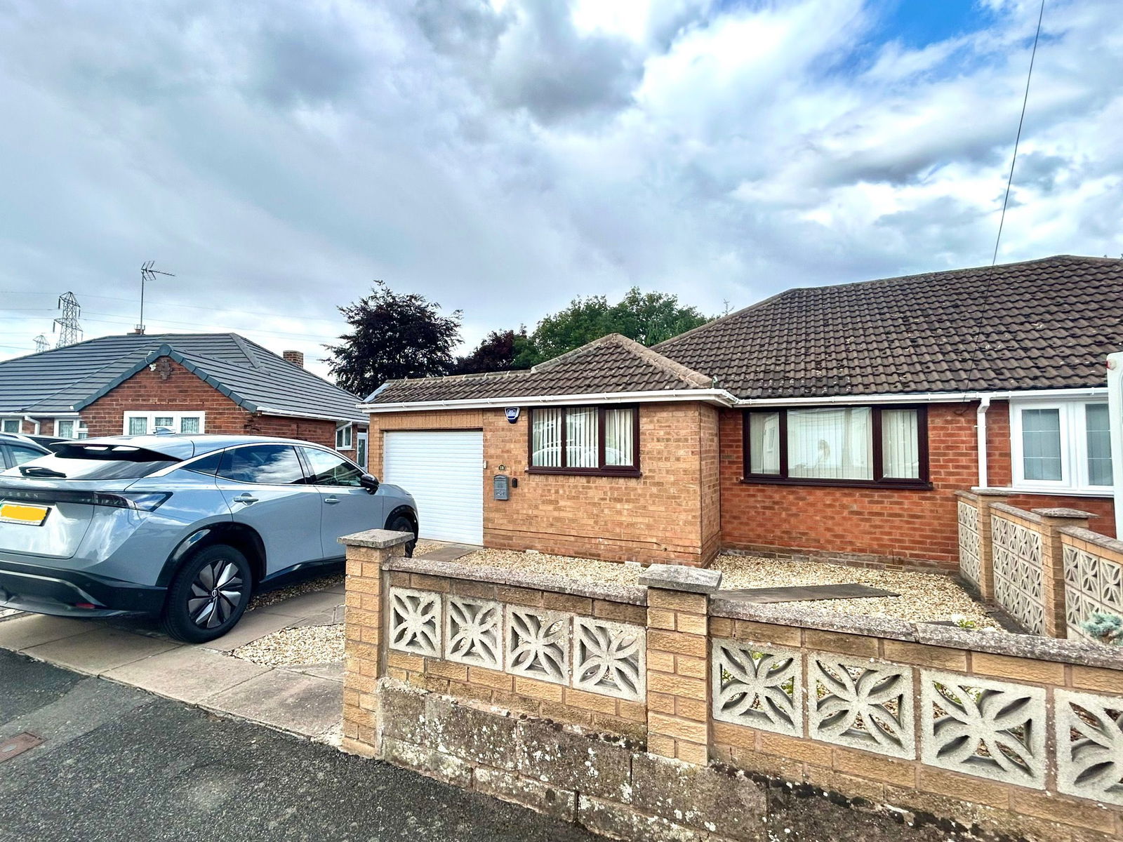 2 bedroom Detached bungalow Under Offer