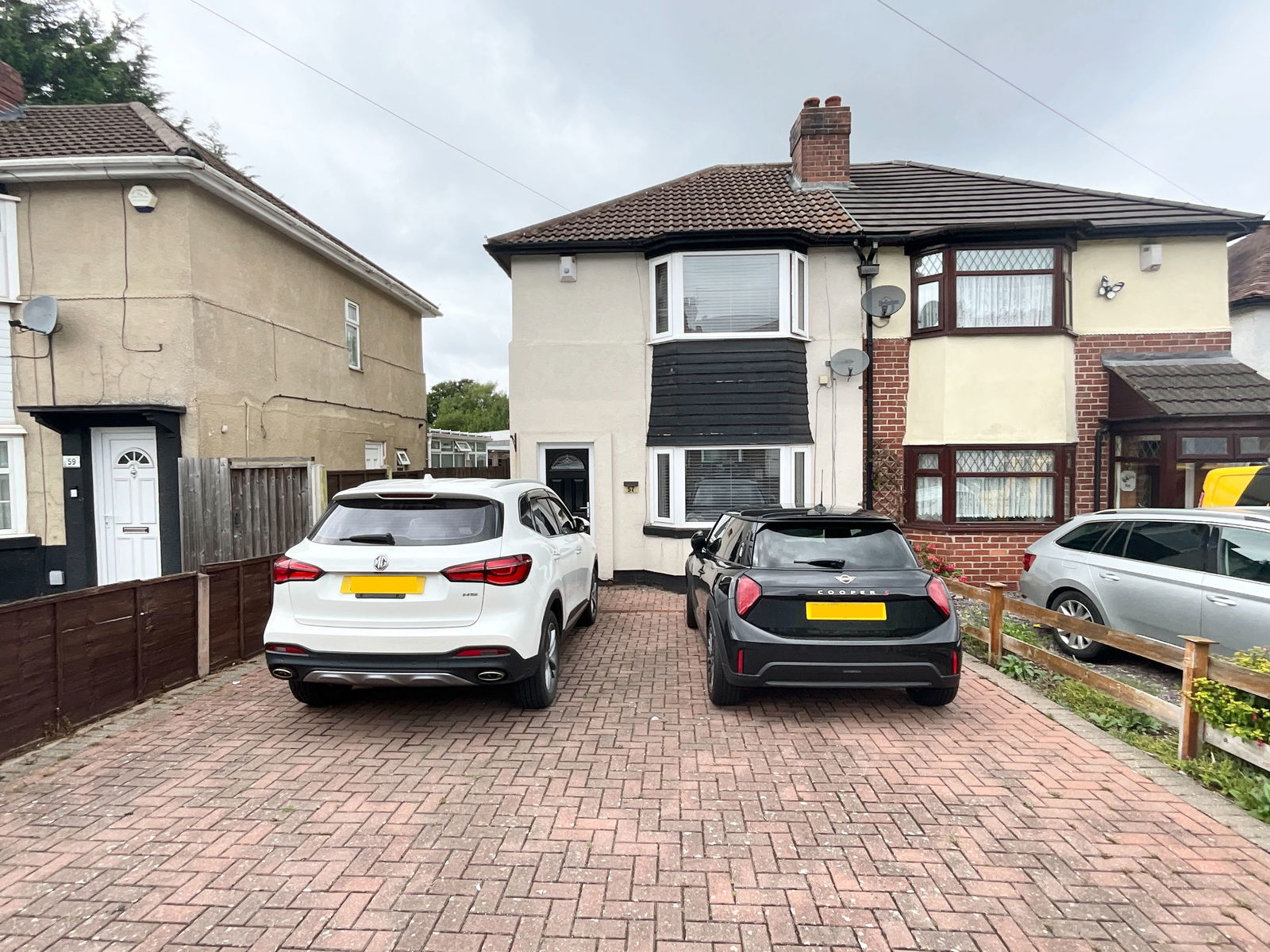2 bedroom Semi-detached house For Sale