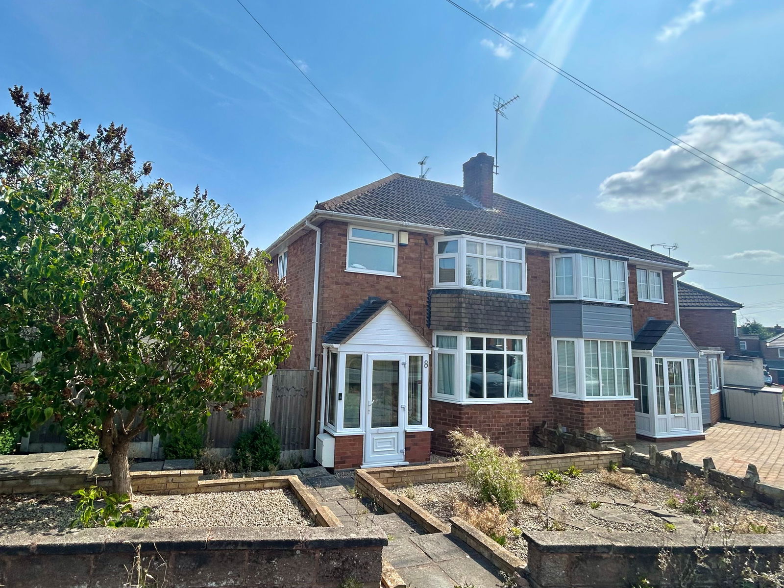 3 bedroom Semi-detached house For Sale