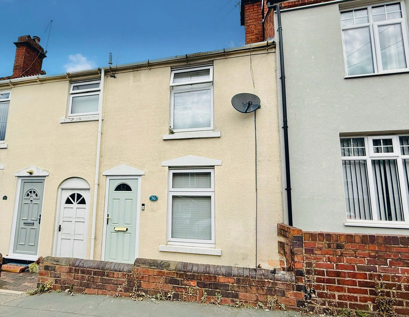 2 bedroom Terraced House Under Offer