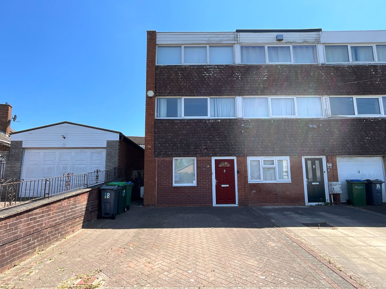 3 bedroom Town house For Sale