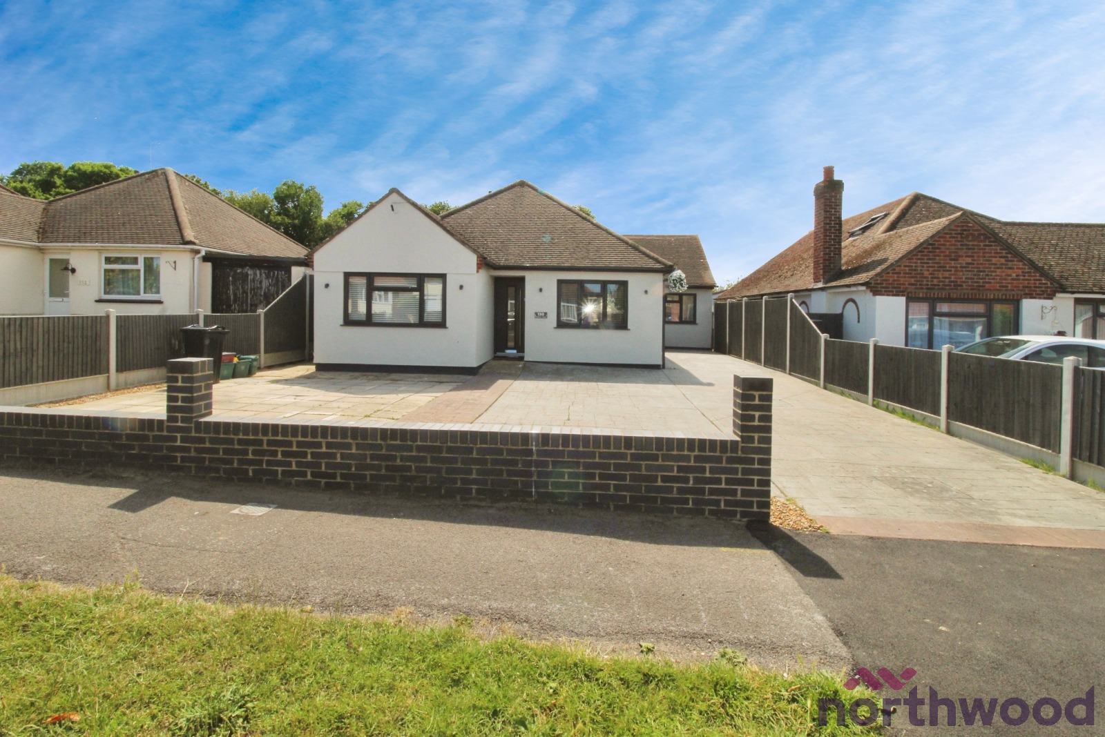 4 bedroom Detached bungalow Under Offer