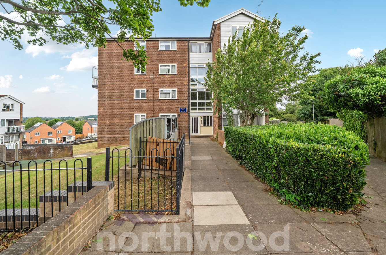 2 bedroom Duplex Under Offer