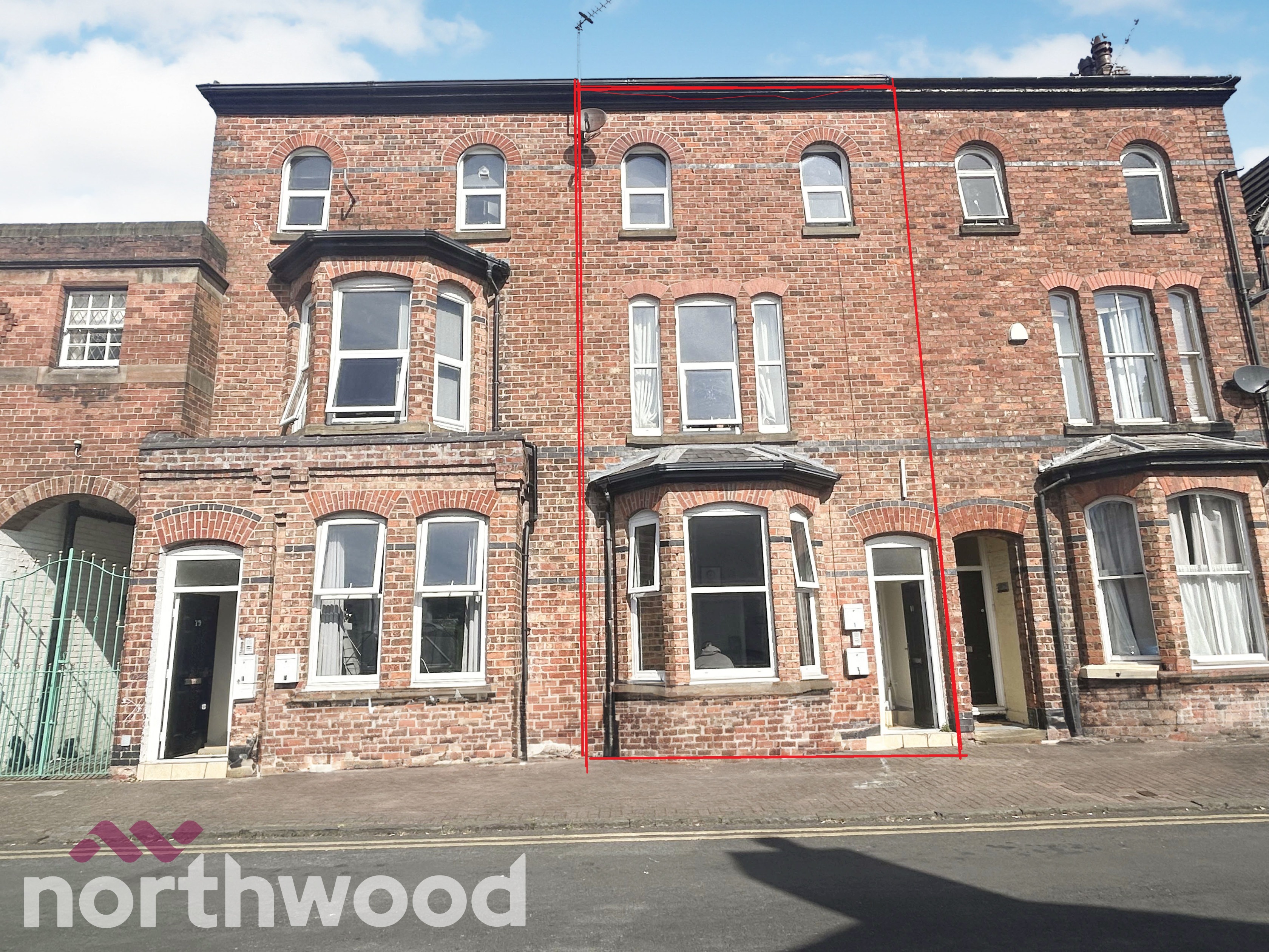 6 bedroom  For Sale