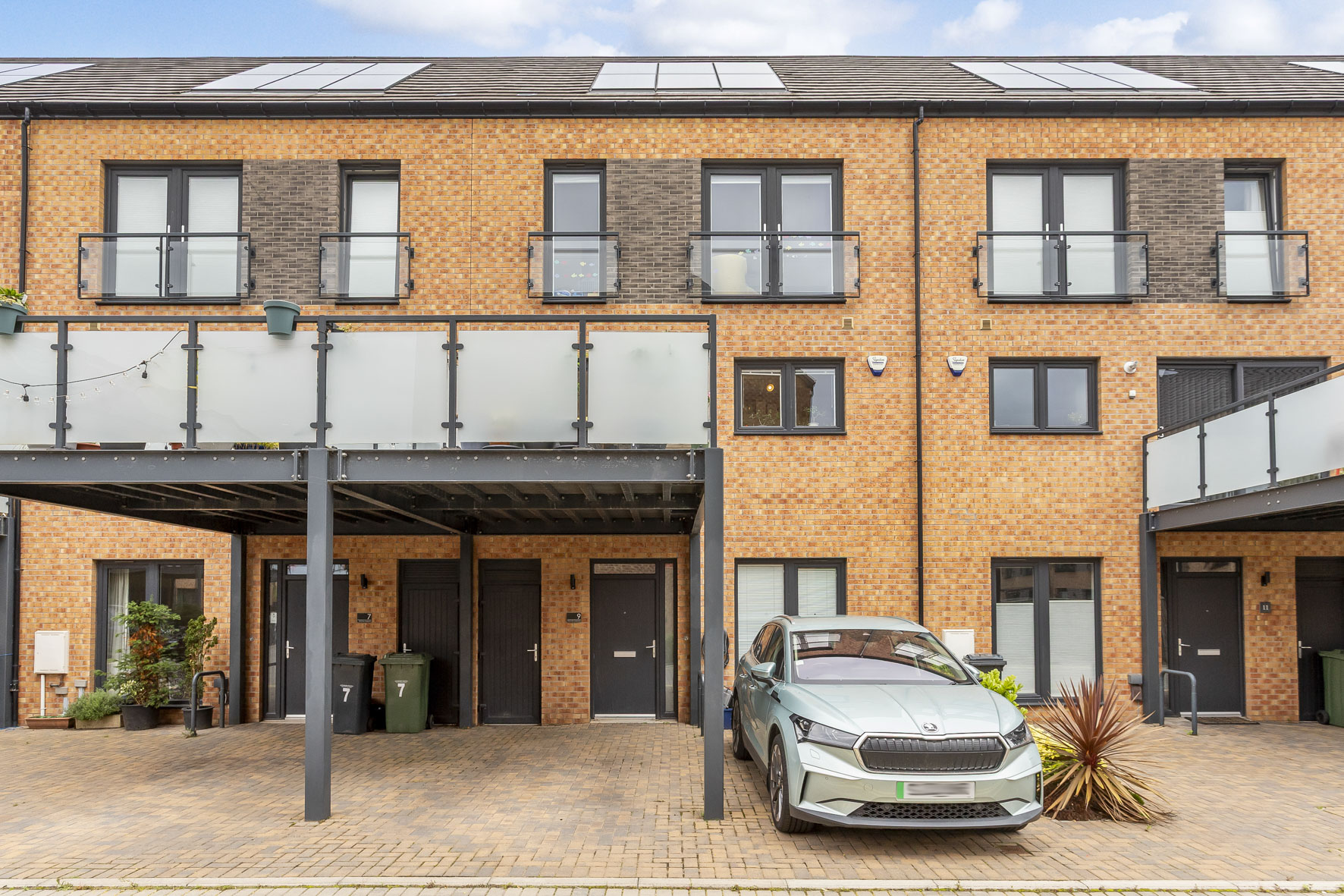 4 bedroom Town house For Sale