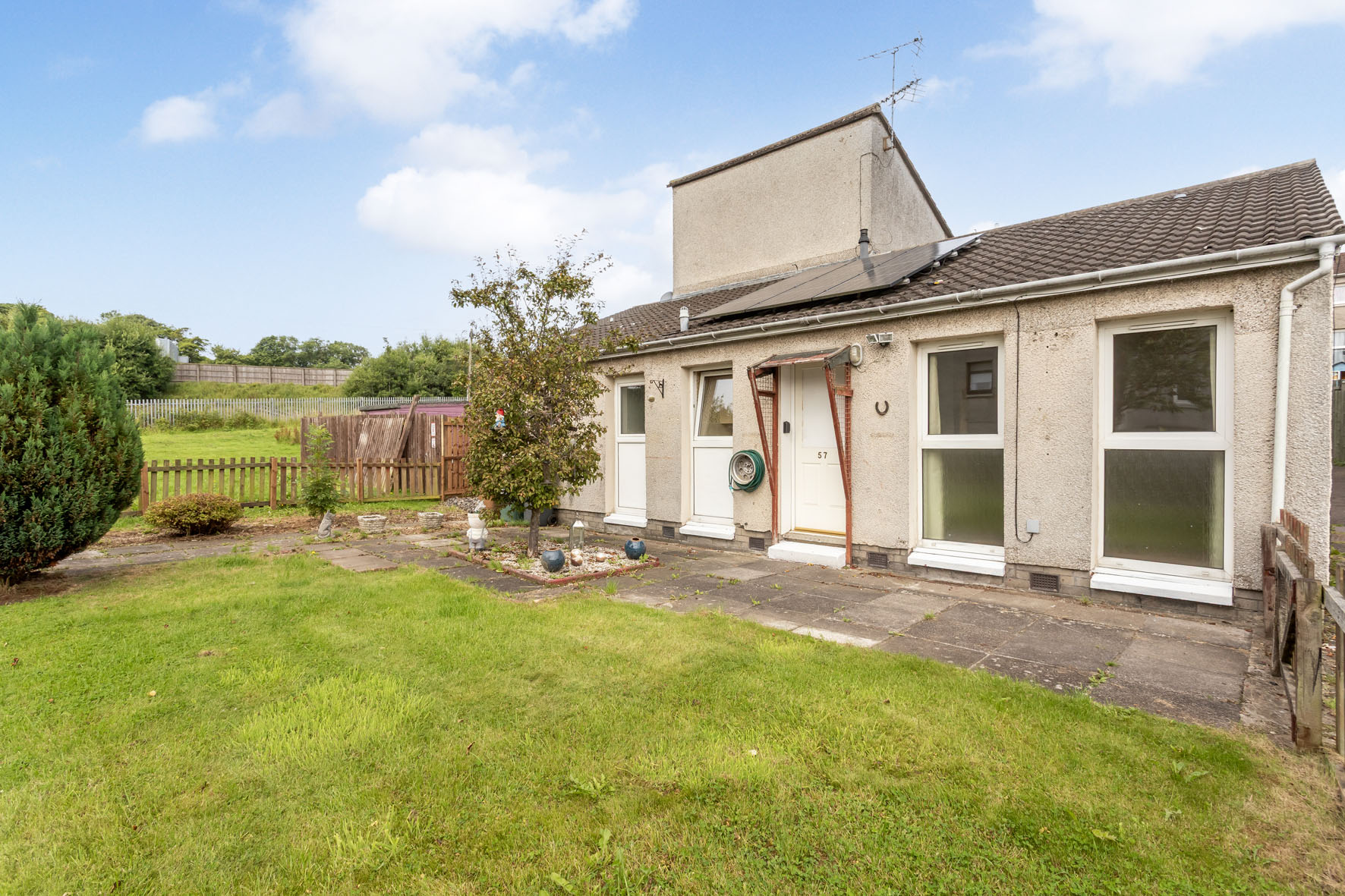1 bedroom Detached bungalow Under Offer