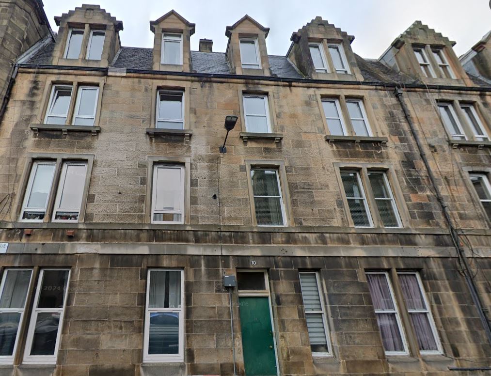 2 bedroom Flat To Let