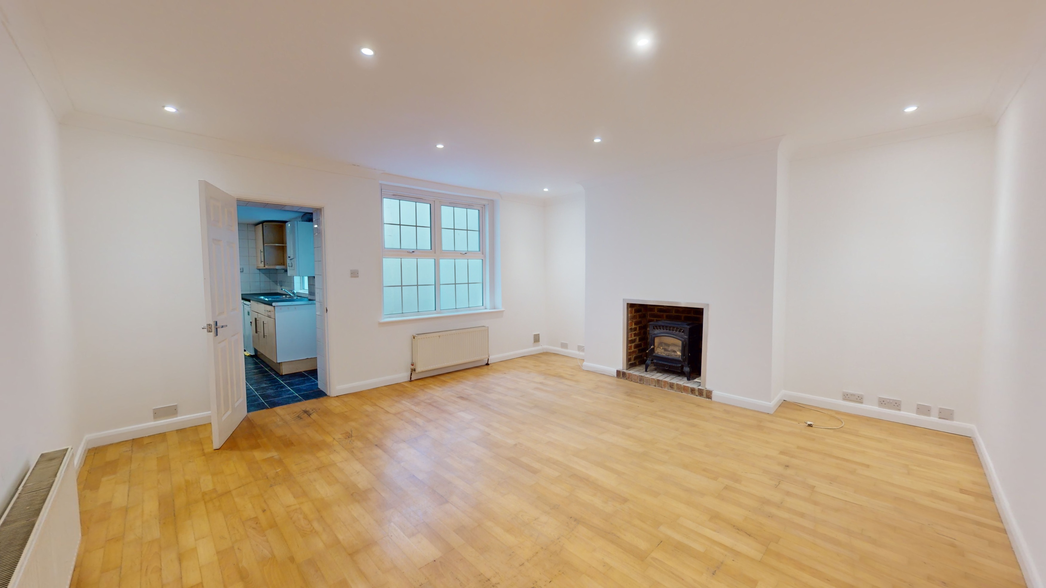 1 bedroom Flat To Let