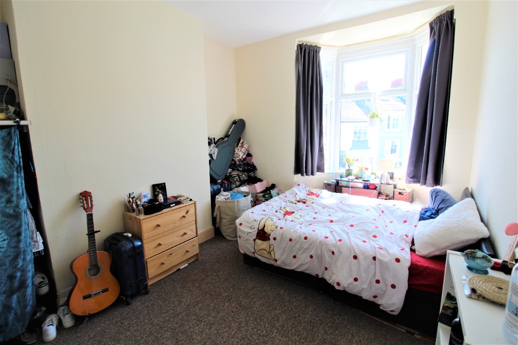 3 bedroom Maisonette To Let