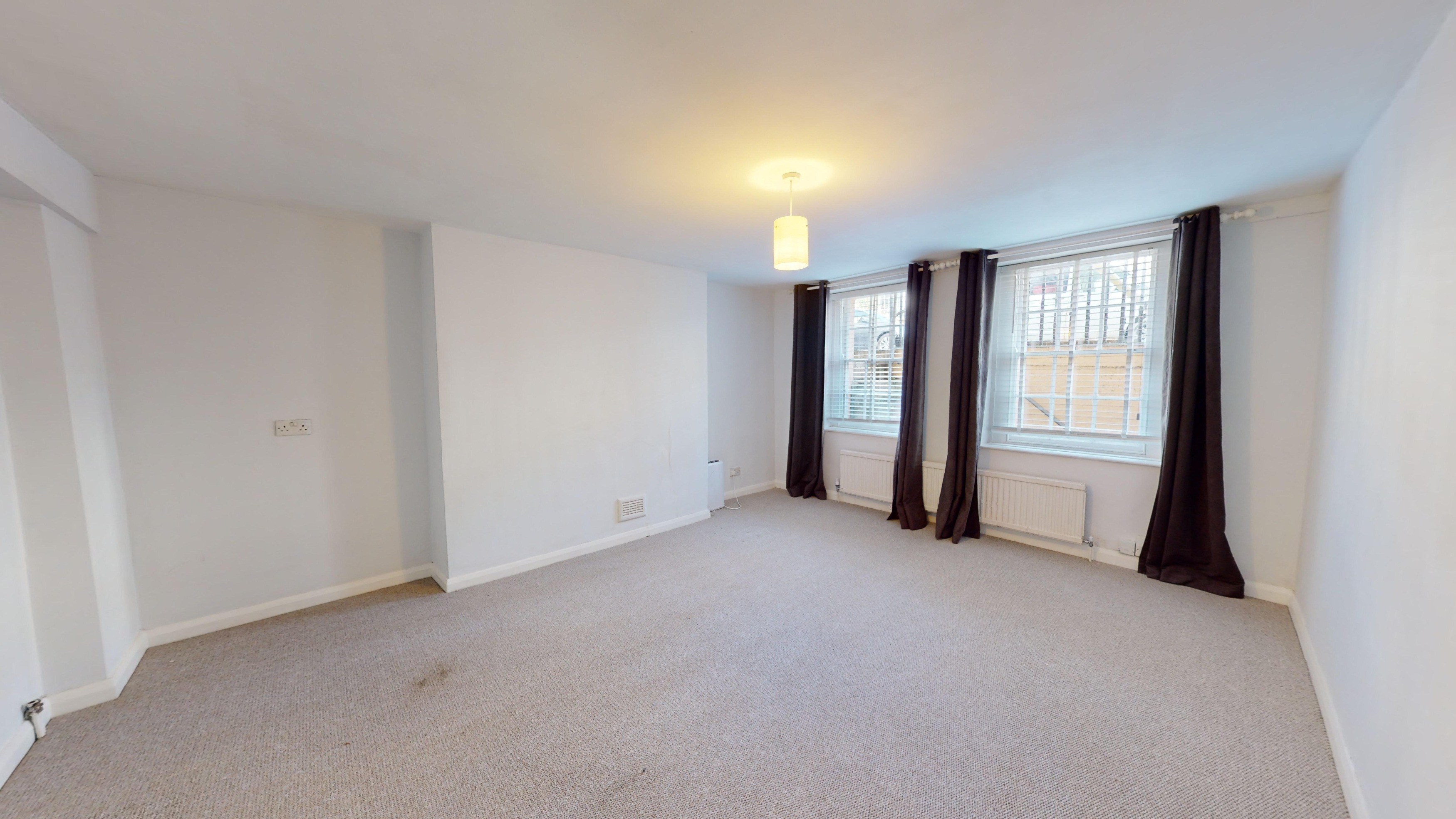 1 bedroom Flat To Let