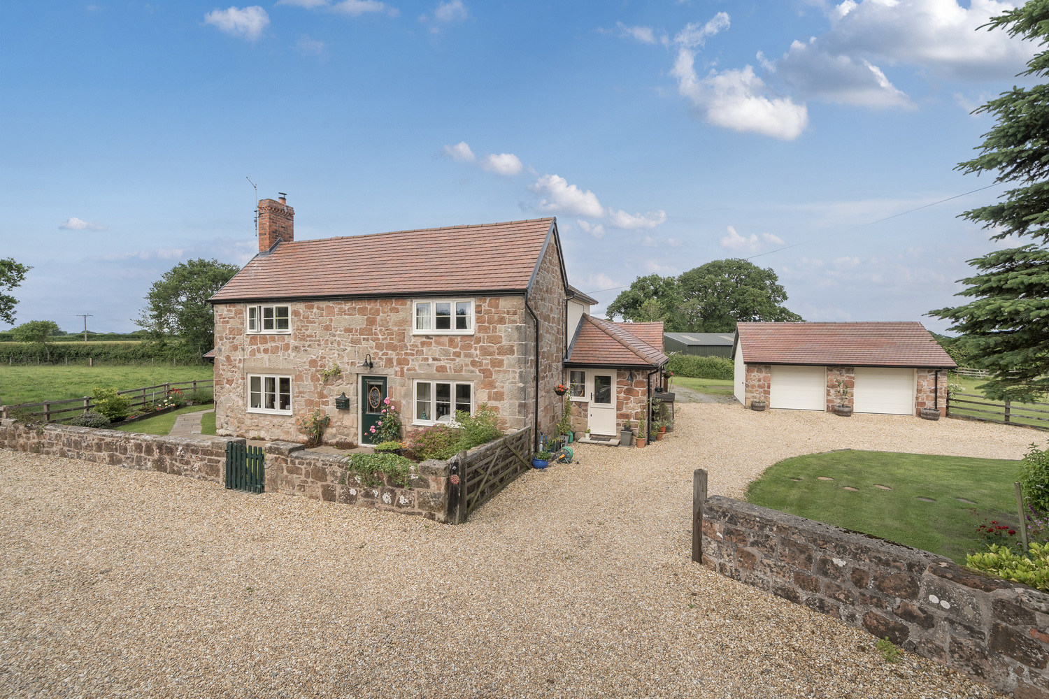 4 bedroom Detached house Sold