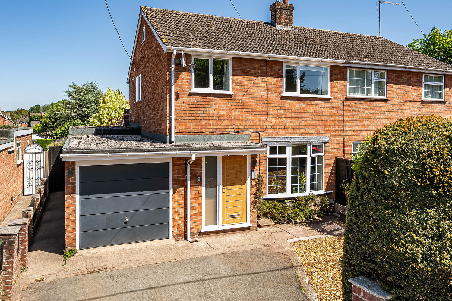 3 bedroom Property Under Offer
