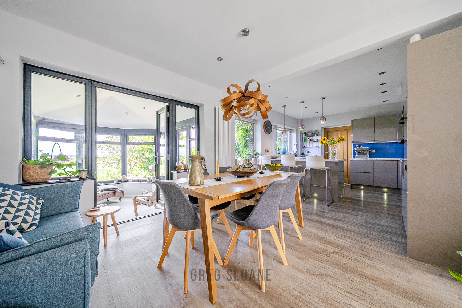 3 bedroom Property For Sale