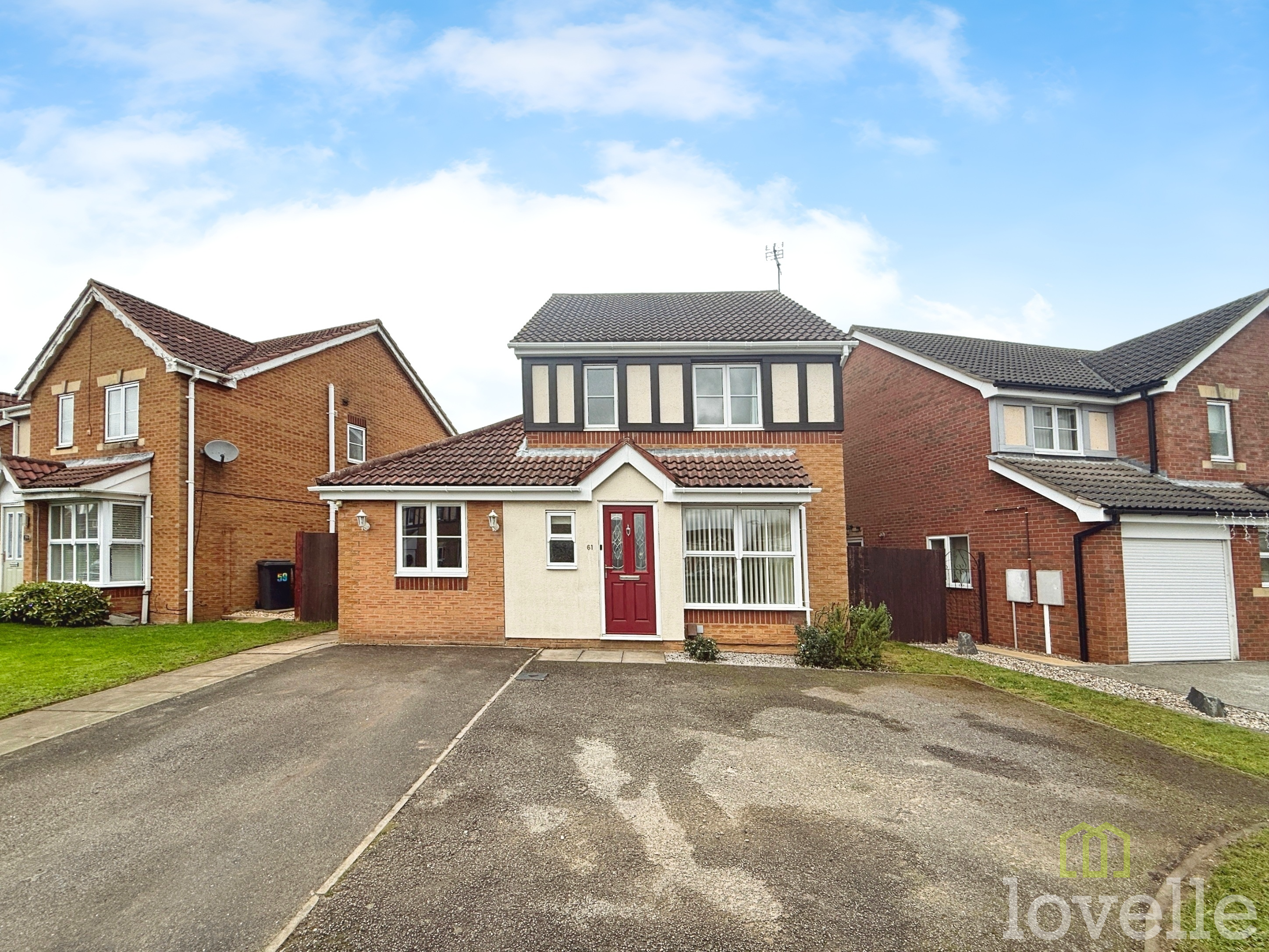 4 bedroom Detached house Under Offer