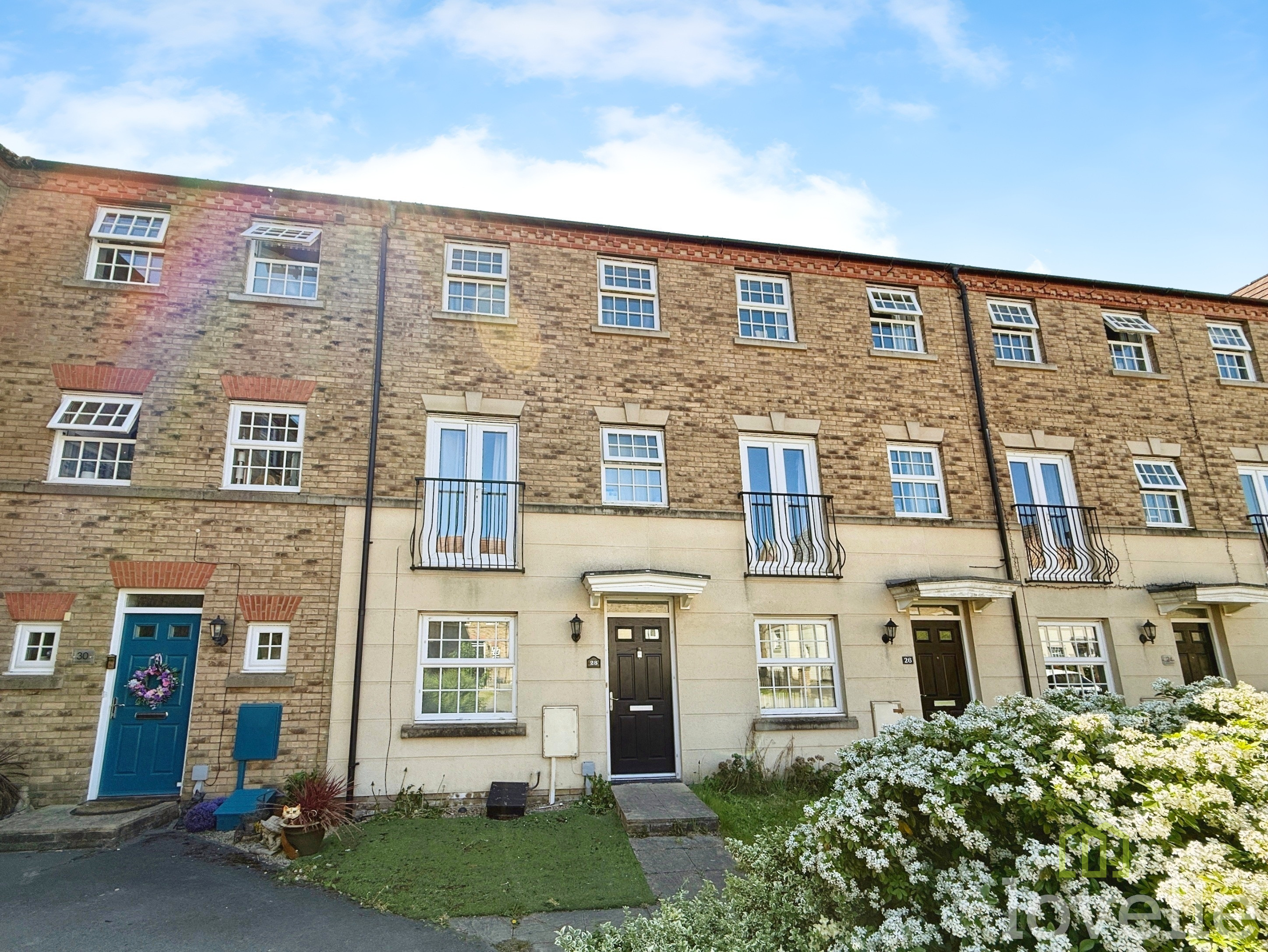 3 bedroom Town house Under Offer