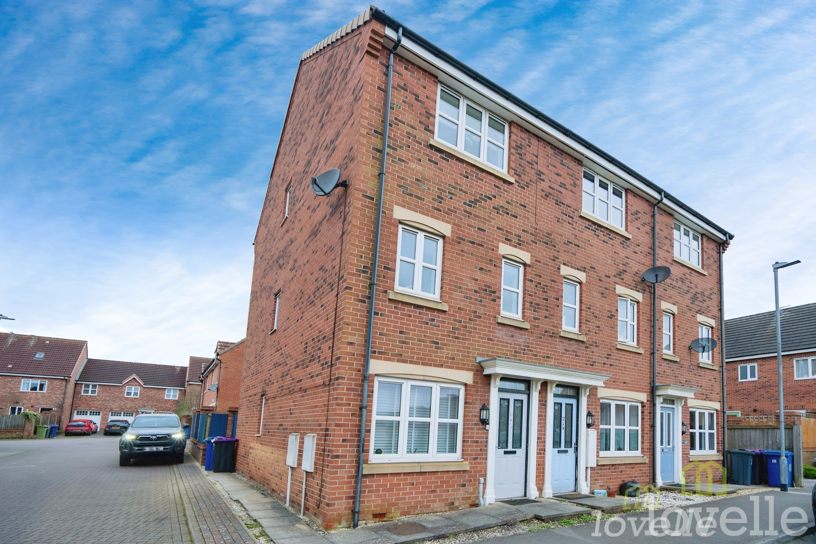 3 bedroom Town house To Let
