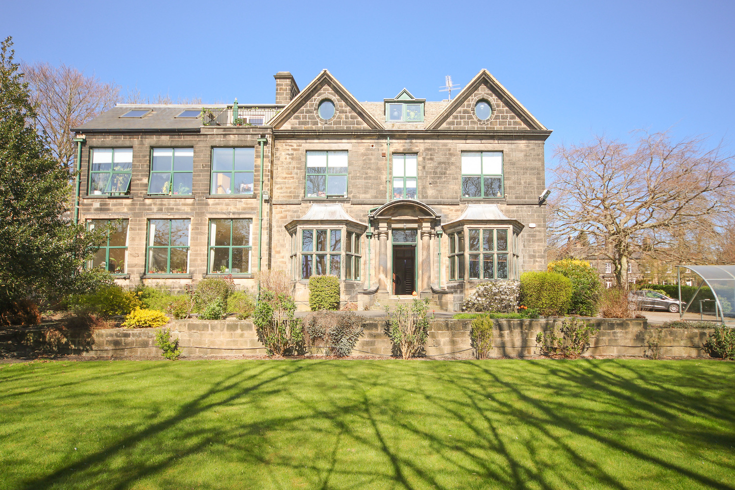 2 bedroom Flat Under Offer