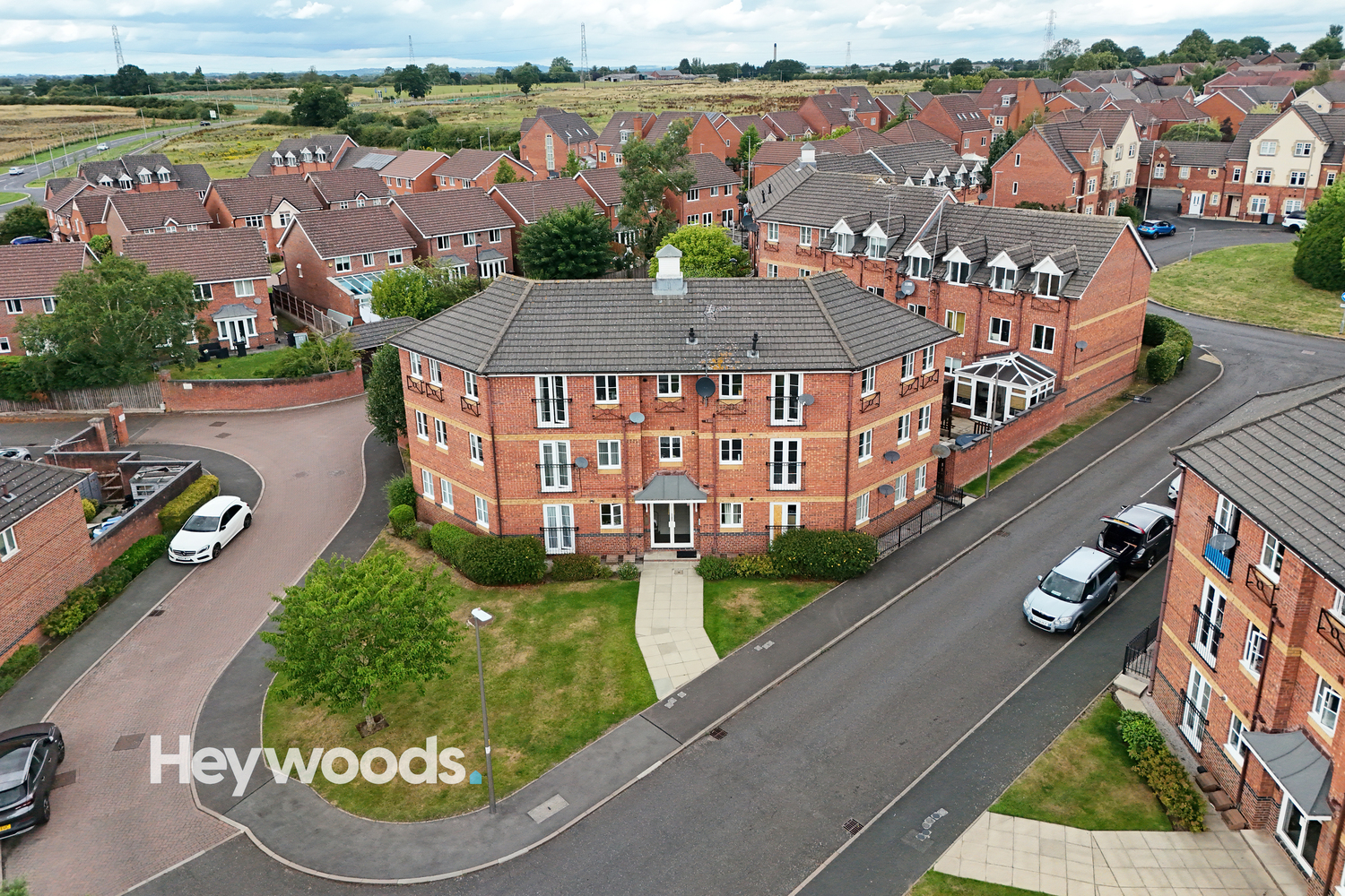 2 bedroom Apartment Under Offer