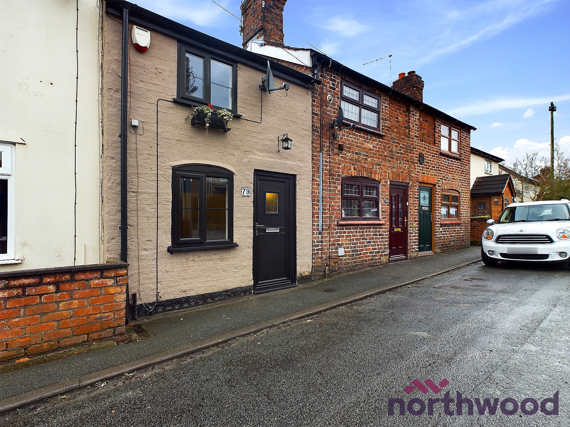 2 bedroom Terraced House Under Offer
