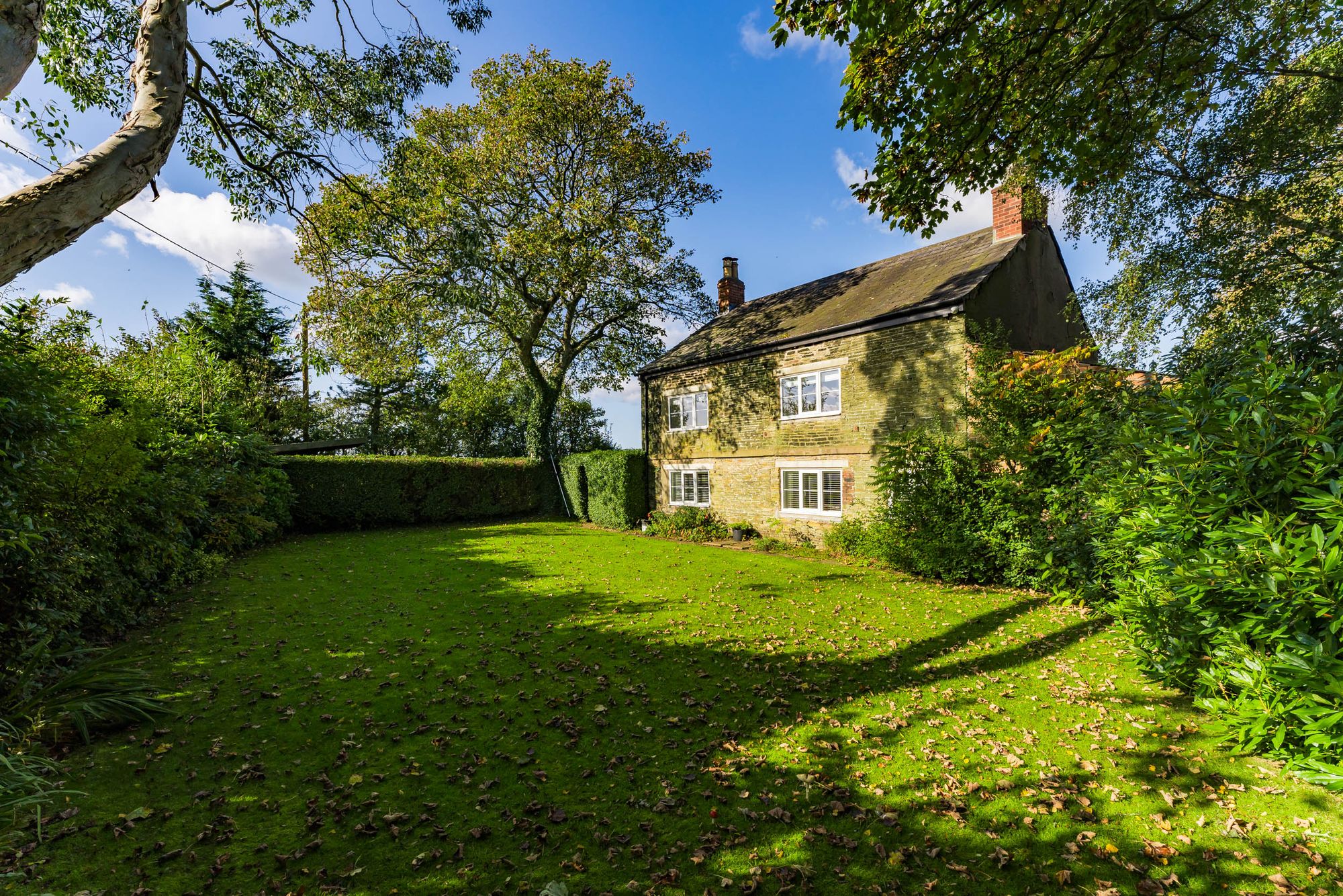 3 bedroom Link detached house For Sale