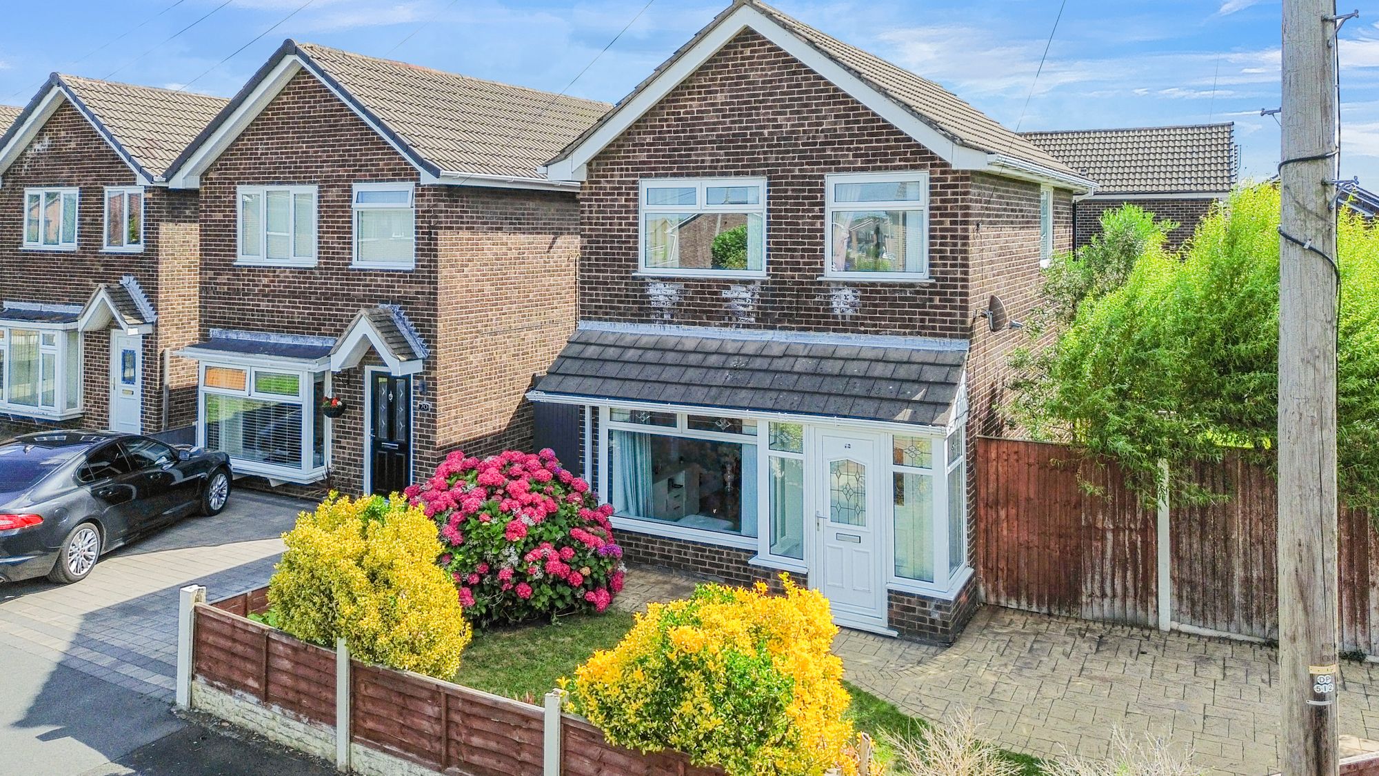 3 bedroom Detached house Under Offer