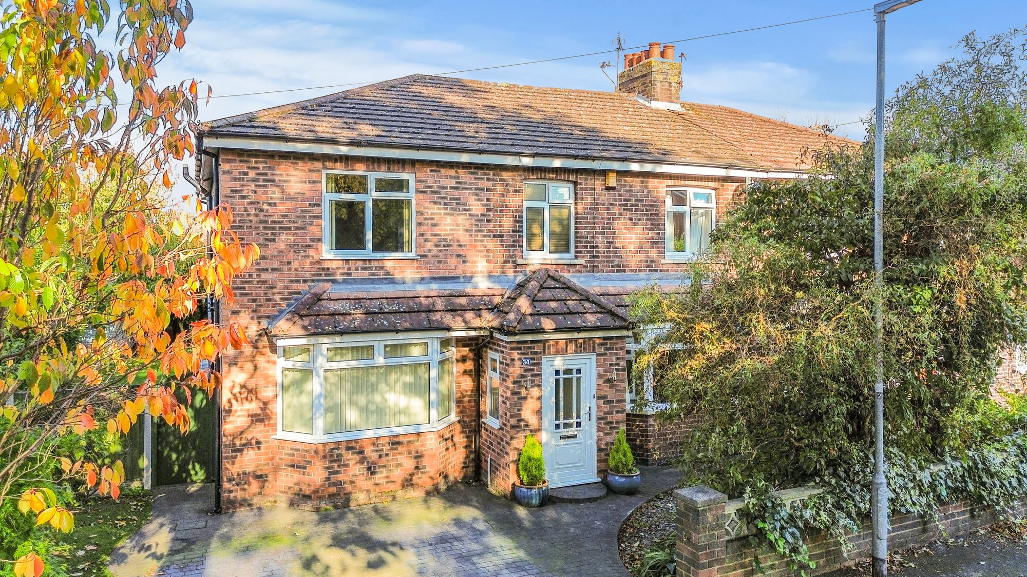 5 bedroom Semi-detached house For Sale