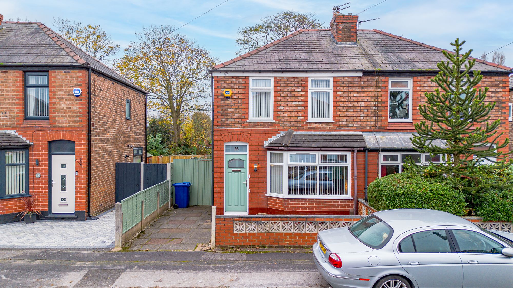 2 bedroom Semi-detached house For Sale