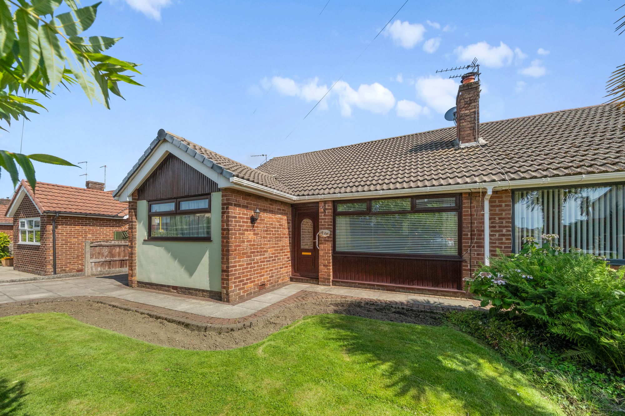 3 bedroom Detached bungalow Under Offer