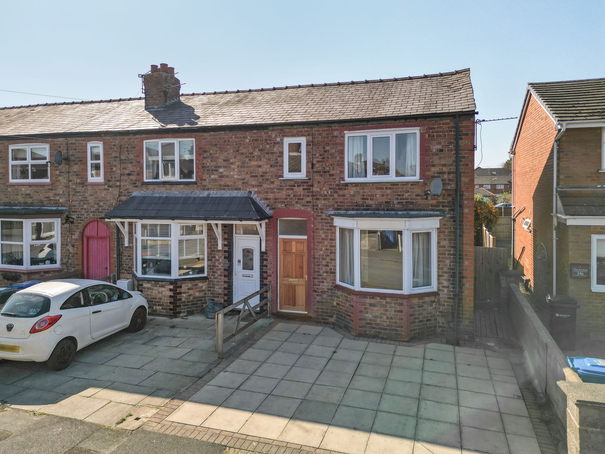 3 bedroom End of terrace house For Sale
