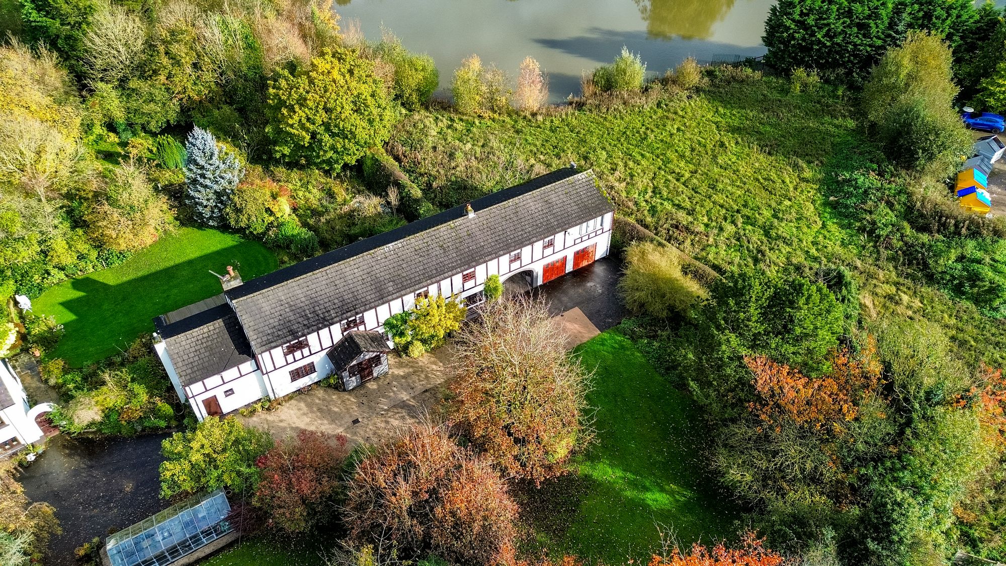 5 bedroom Link detached house For Sale
