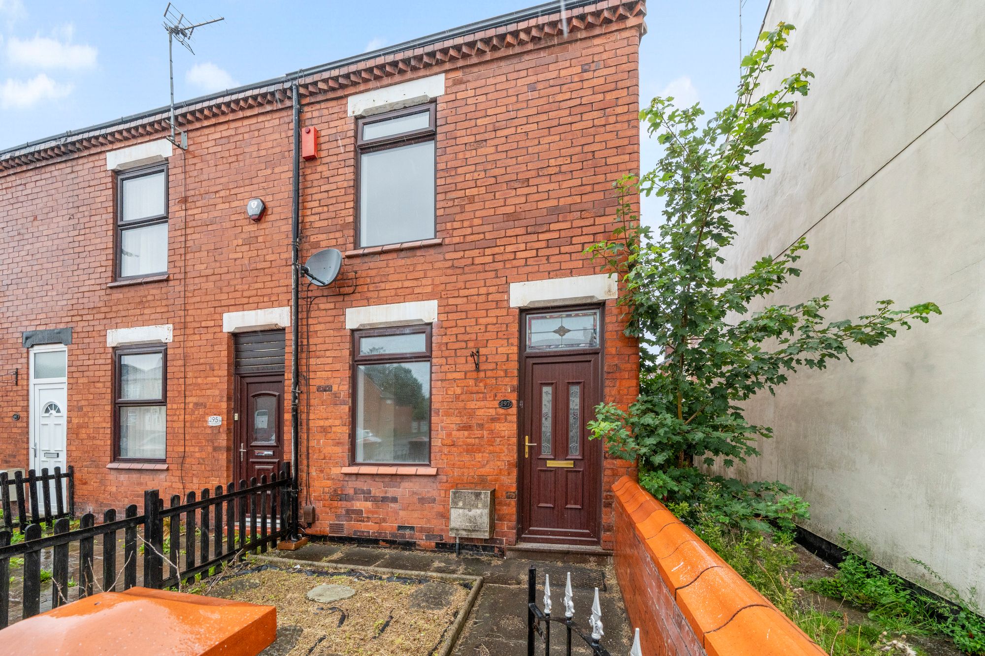 2 bedroom Terraced House Under Offer