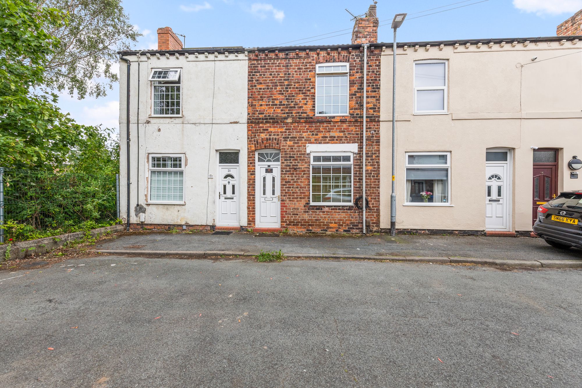 2 bedroom Terraced House Under Offer
