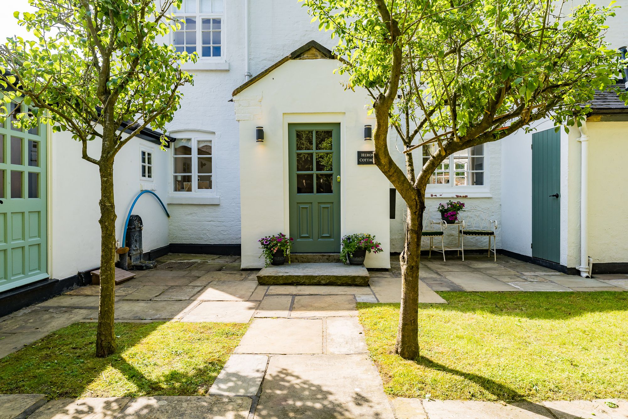2 bedroom Terraced House Under Offer