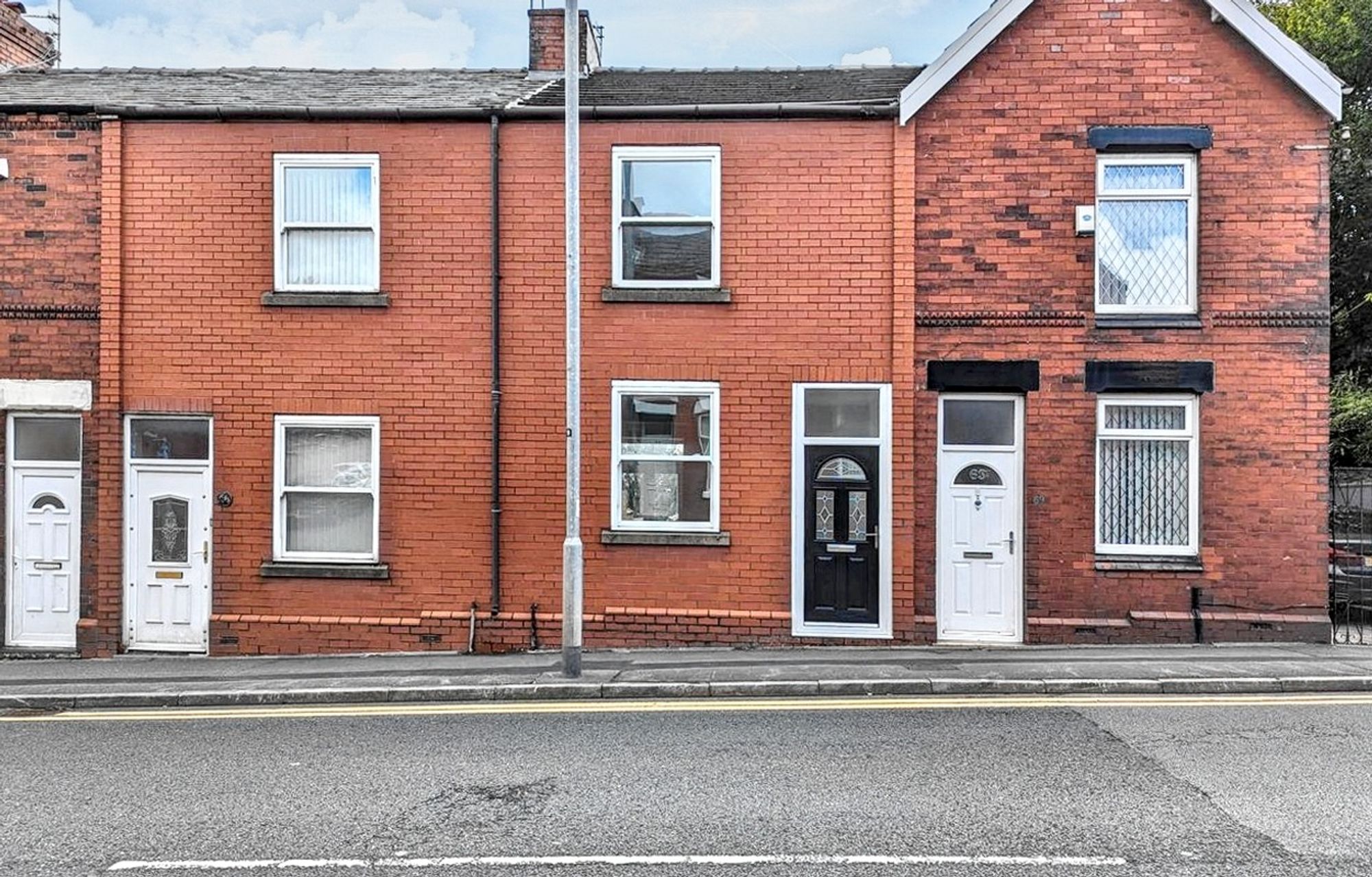 2 bedroom Terraced House Under Offer