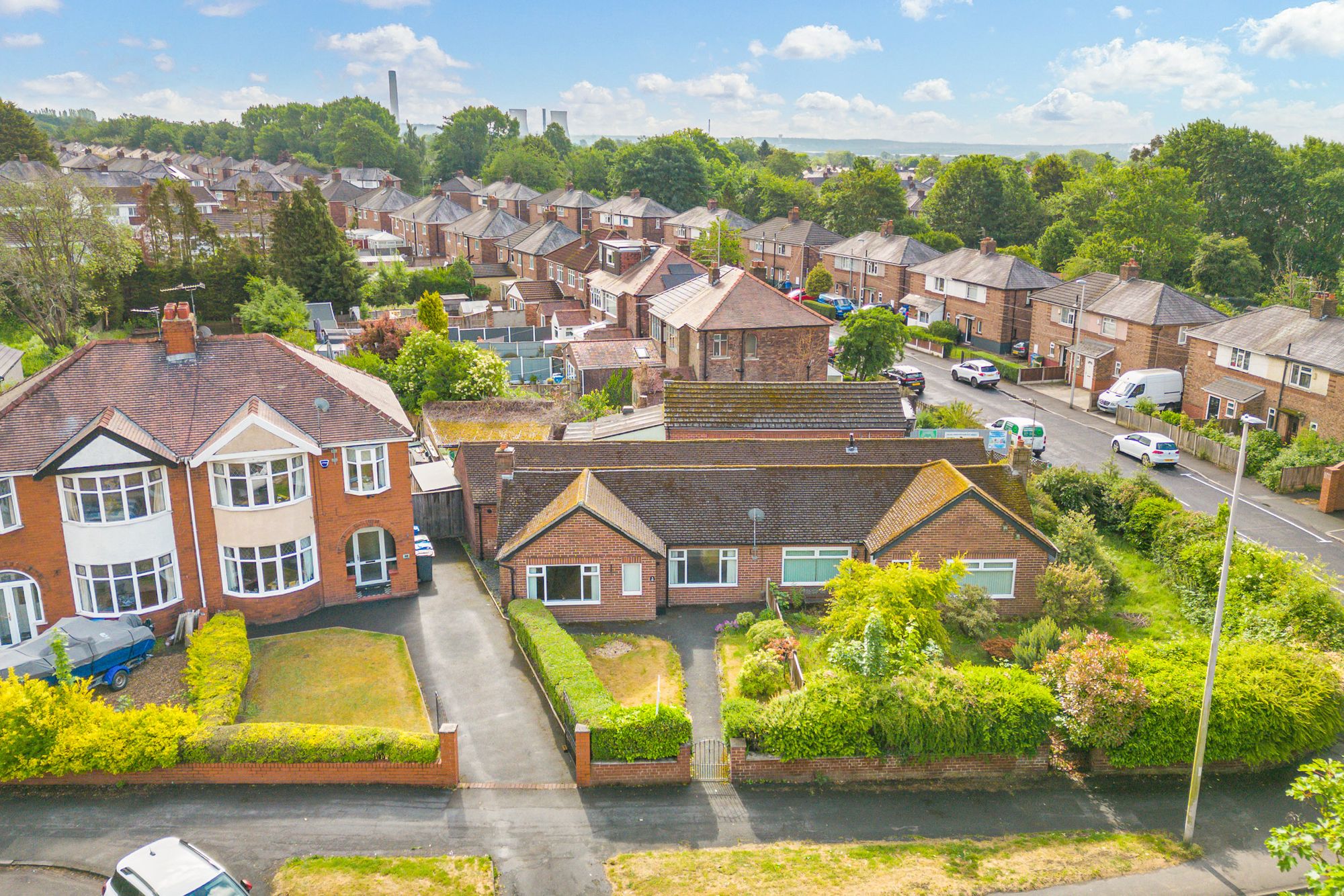 2 bedroom Detached bungalow Under Offer