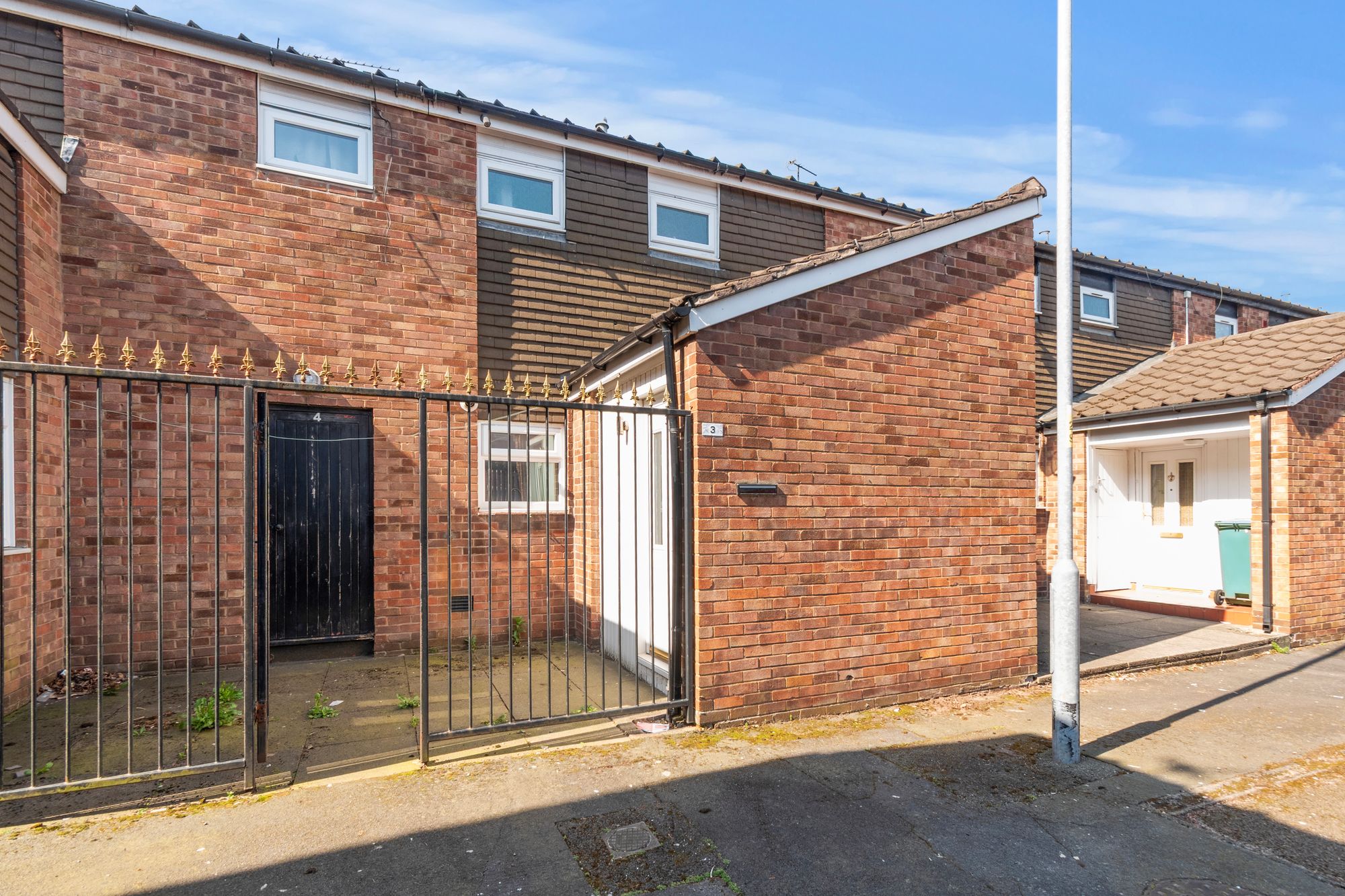 2 bedroom Terraced House Under Offer