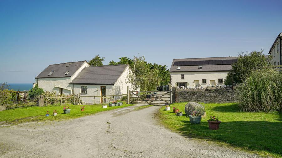 14 bedroom Detached house For Sale