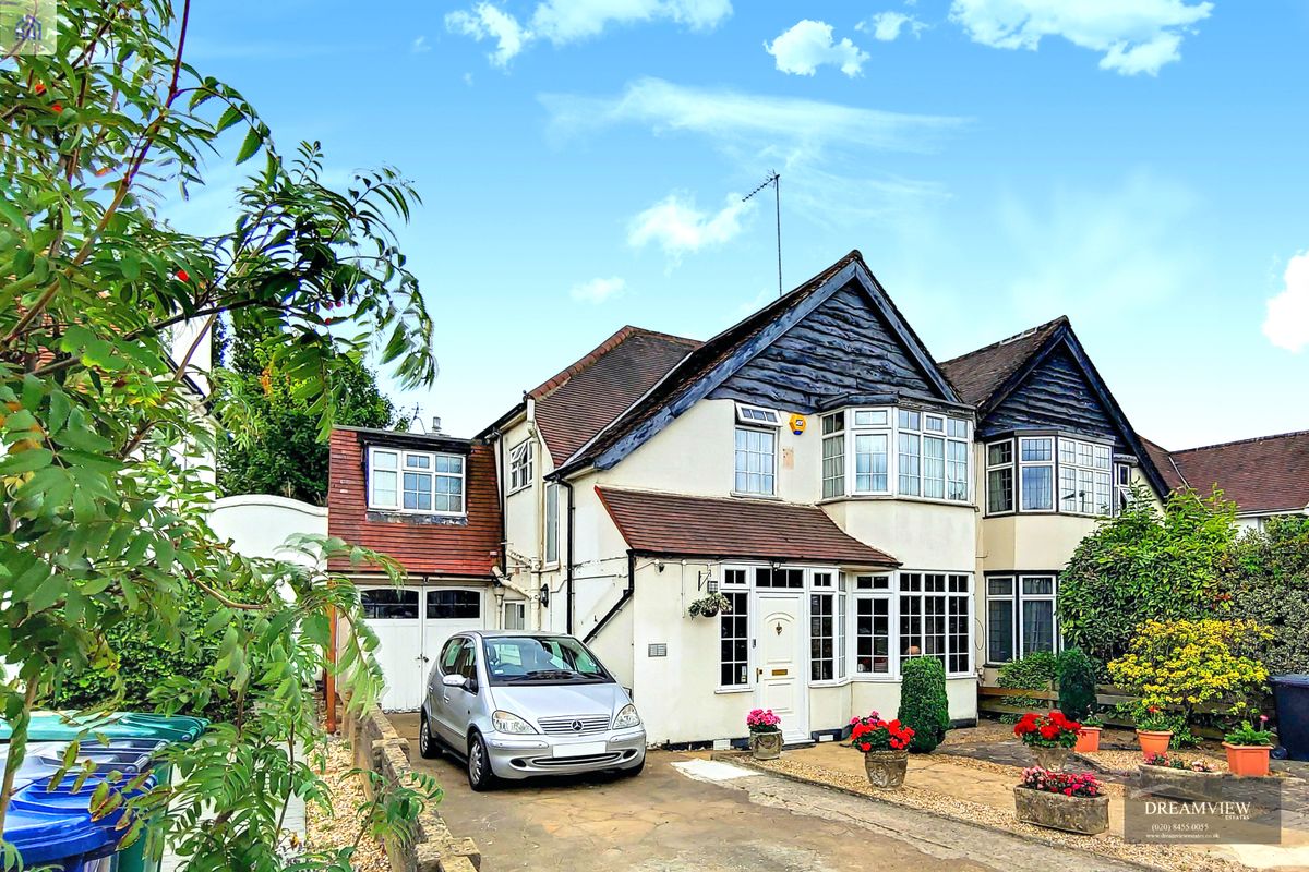 4 bedroom  For Sale