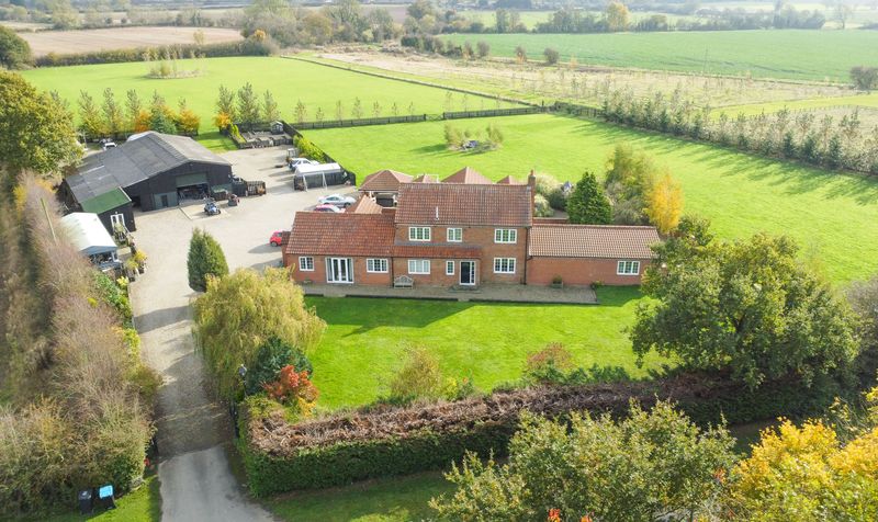 6 bedroom Detached house For Sale